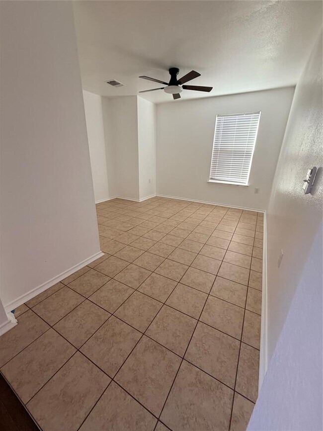 Building Photo - 13412 Guarnere Dr