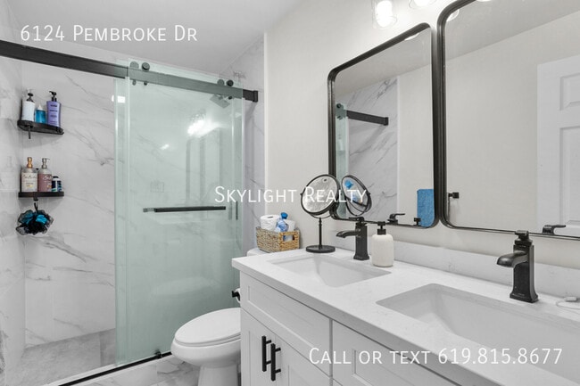 Building Photo - 6124 Pembroke Dr