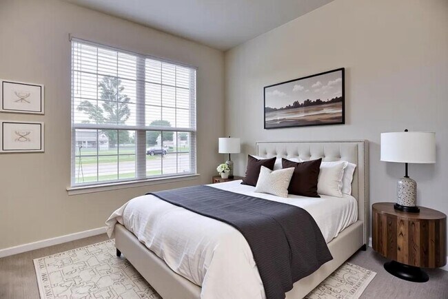 Building Photo - 24707 Royal Pike Dr