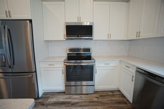 Building Photo - 3124 W Azeele St