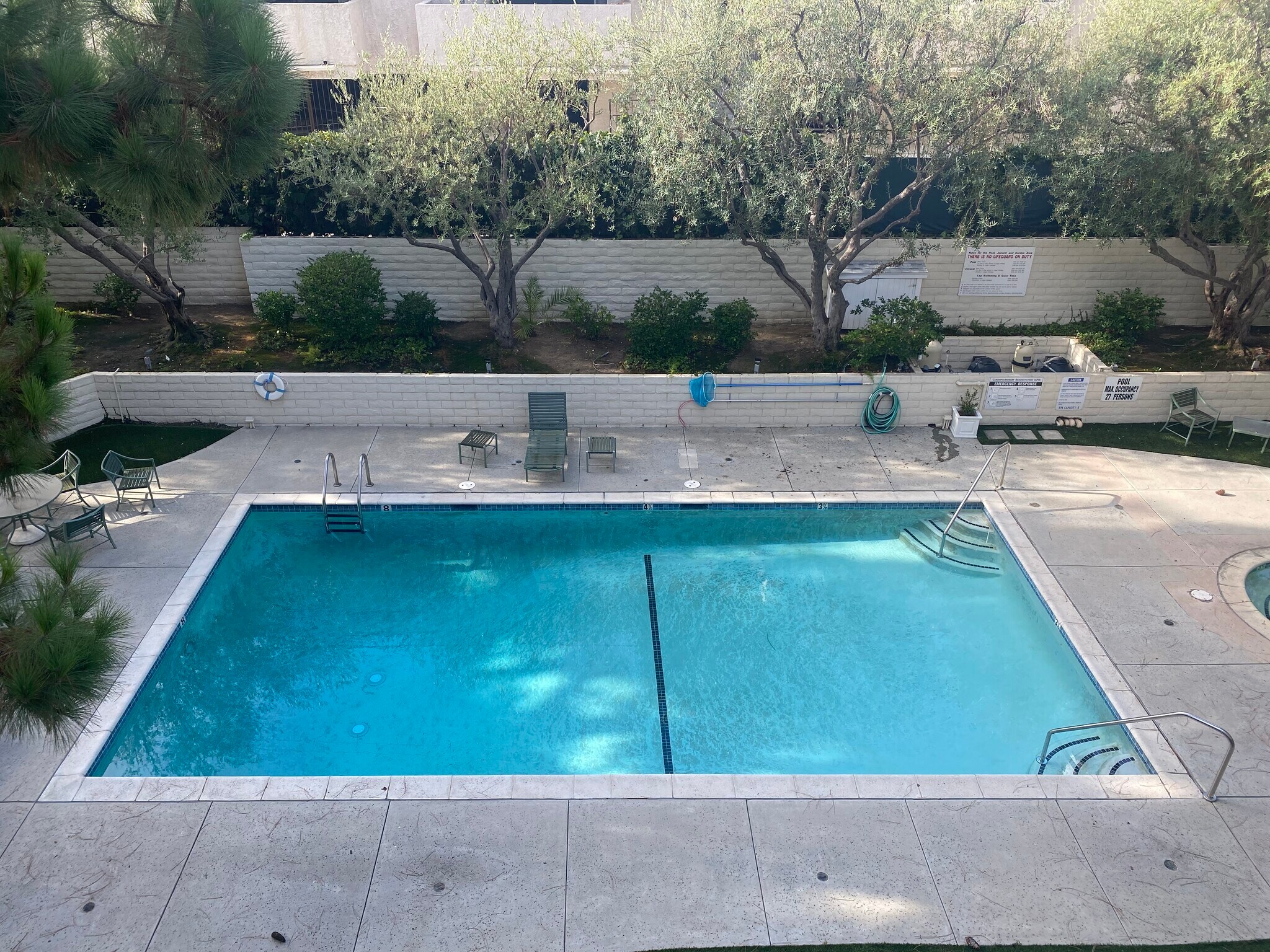 Building Photo - 10650 Holman Ave