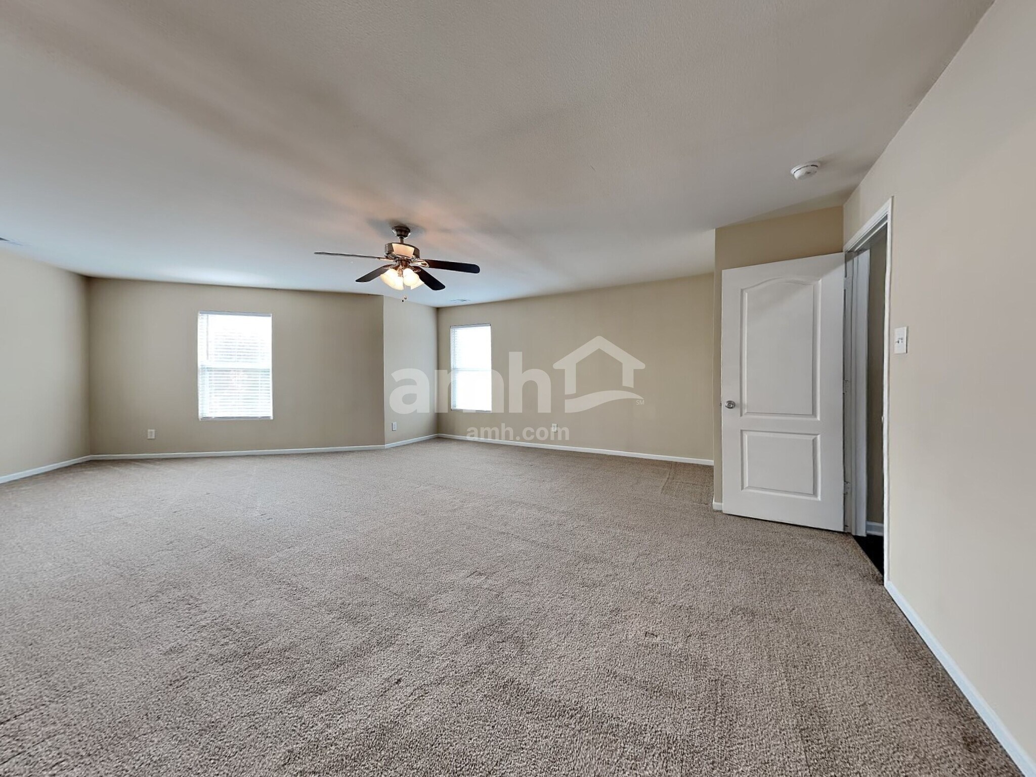 Building Photo - 1320 Perga Ct