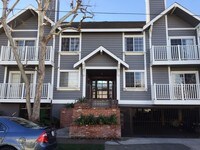 Building Photo - Cape Cod Gardens