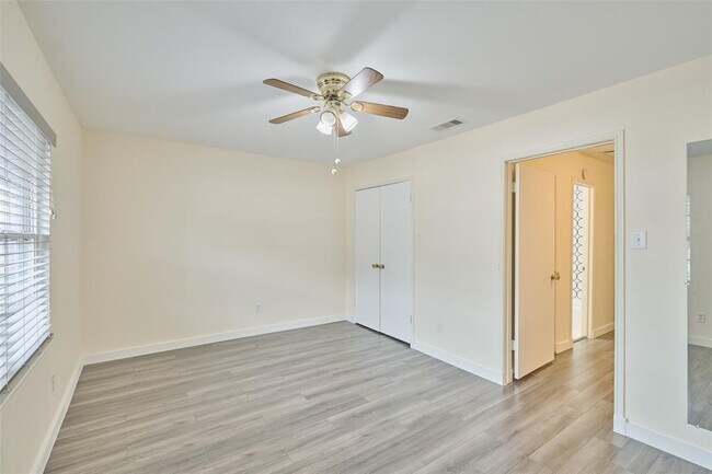 Building Photo - 2308 Winrock Blvd
