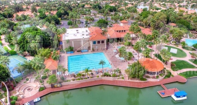 Building Photo - 1523 E Treasure Cove Dr
