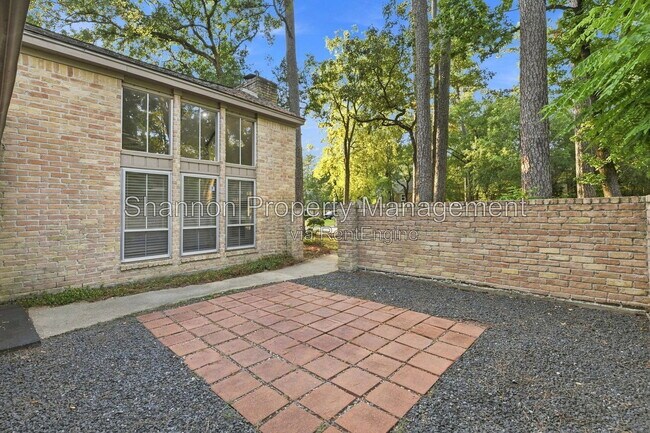 Building Photo - 6307 Jadecrest Dr