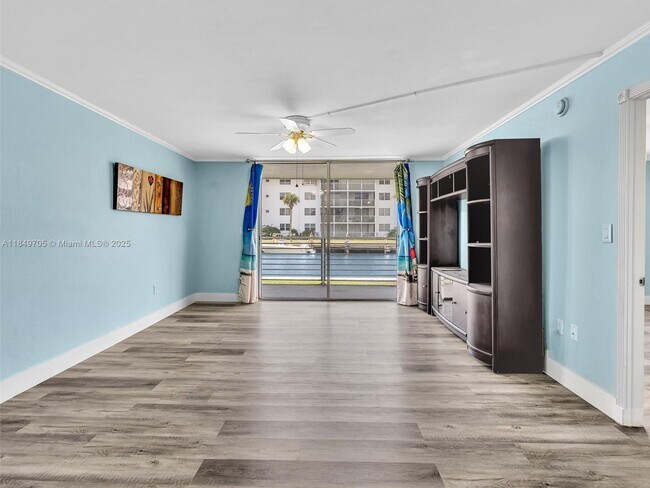 Building Photo - 3600 NE 170th St