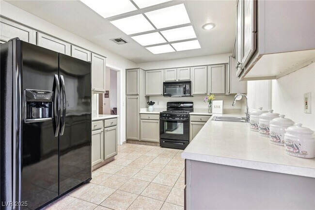 Building Photo - 3013 Sungold Dr