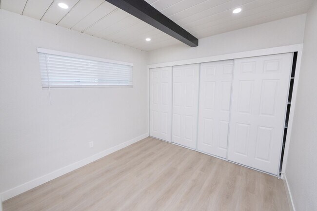 Building Photo - 2813-15 46th St