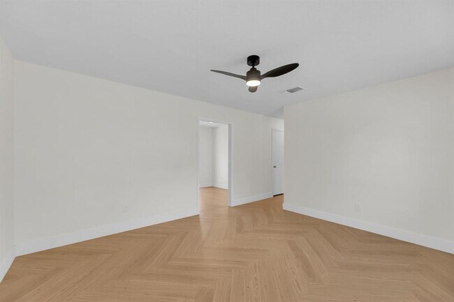 Building Photo - 1008 Wilks Ave