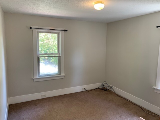 Building Photo - 544 Spicer St