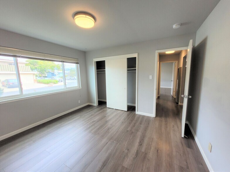 Building Photo - 3301 Santa Clara Ave