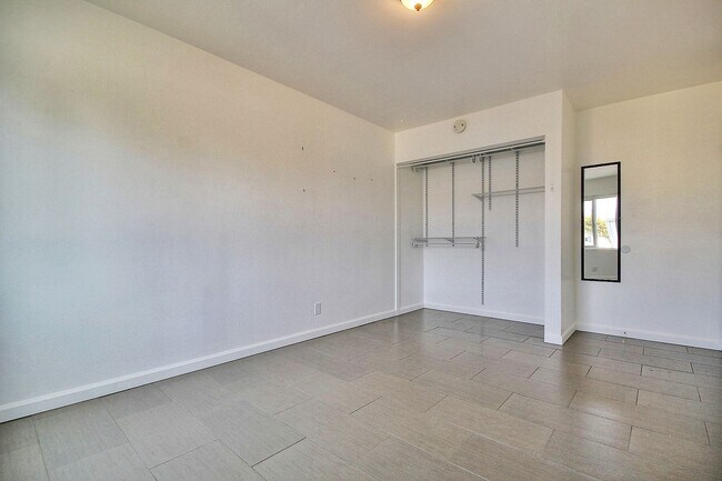 Building Photo - 6694 Del Playa Dr