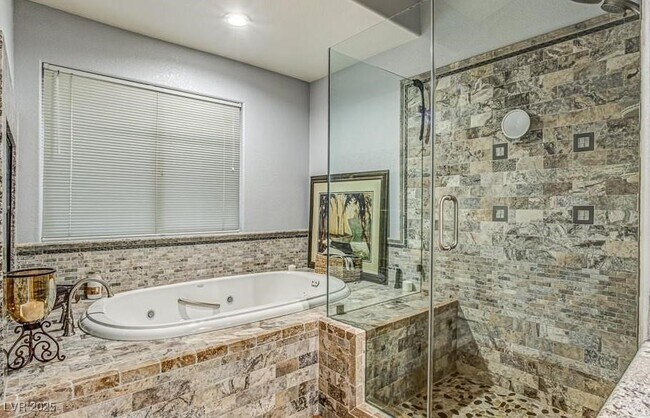Building Photo - 7769 Verde River Way