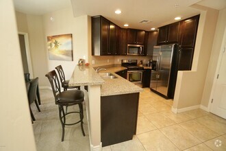 Building Photo - 5350 E Deer Valley Dr