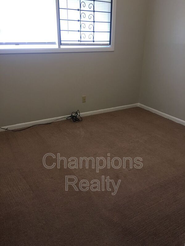 Building Photo - 1167 Staunton Dr