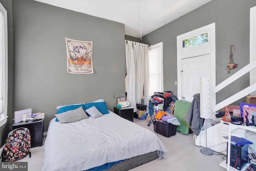 Building Photo - 56 S Pershing Ave