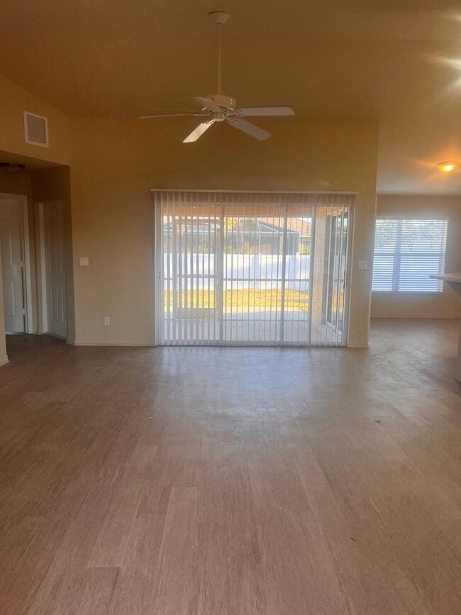 Building Photo - Cape Coral Single Family home!