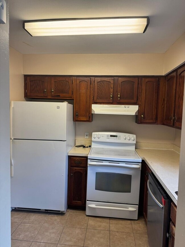 Building Photo - 4104 Fairhaven Ave