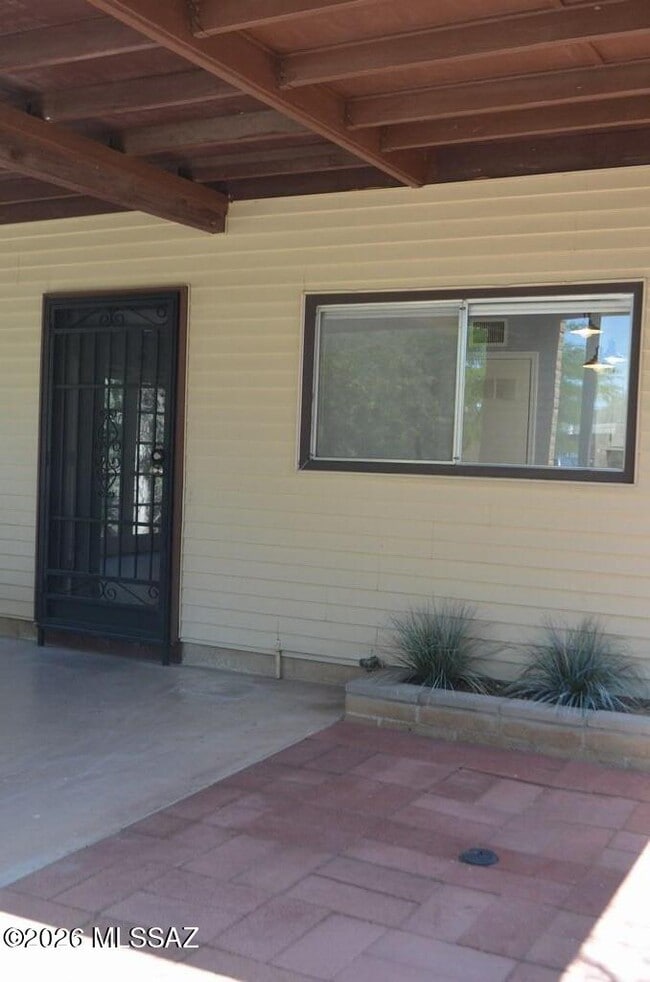 Building Photo - 9159 E Broadway Blvd