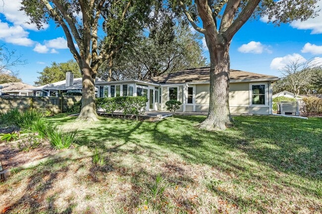 Building Photo - 2415 Will Hardee Rd