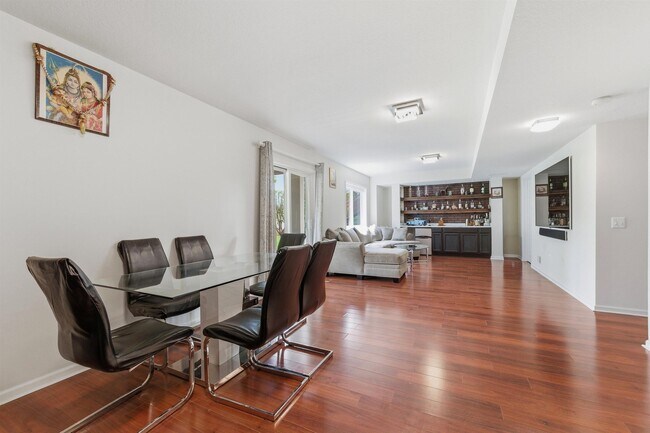 Building Photo - 2243 Sun Valley Dr