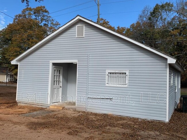Building Photo - 718 E Central Ave