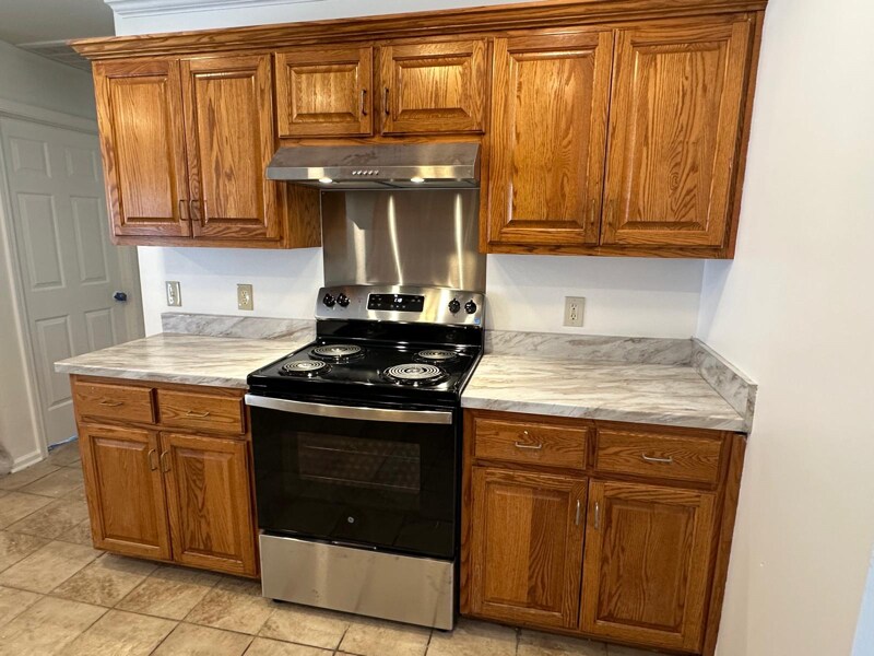 Building Photo - 591 Blair Rd