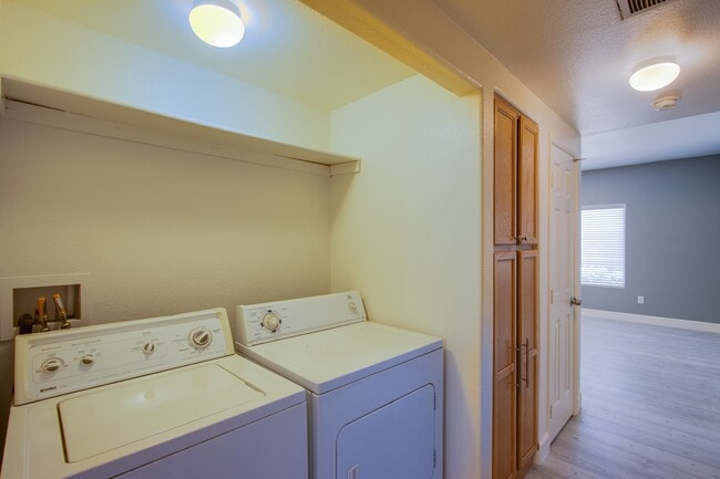 Building Photo - 9580 W Reno Ave