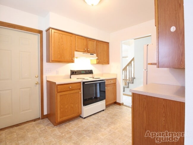 Building Photo - 2524 Waterford Dr