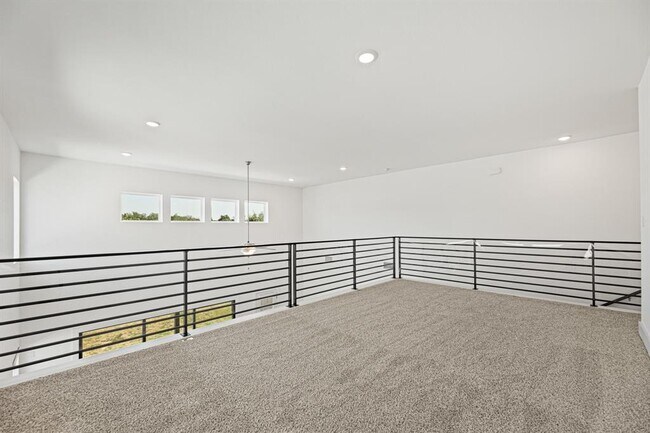 Building Photo - 1105 Lickety Ln