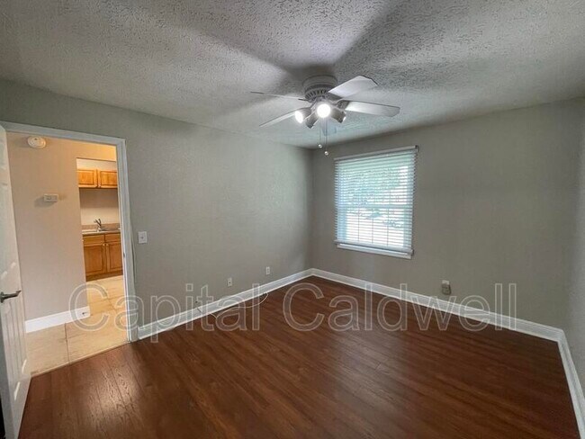 Building Photo - 13686 Orange Sunset Dr