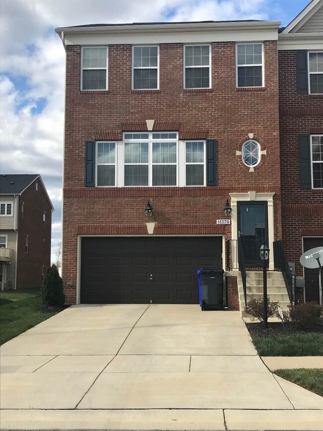 Primary Photo - 11370 SANDHURST PL