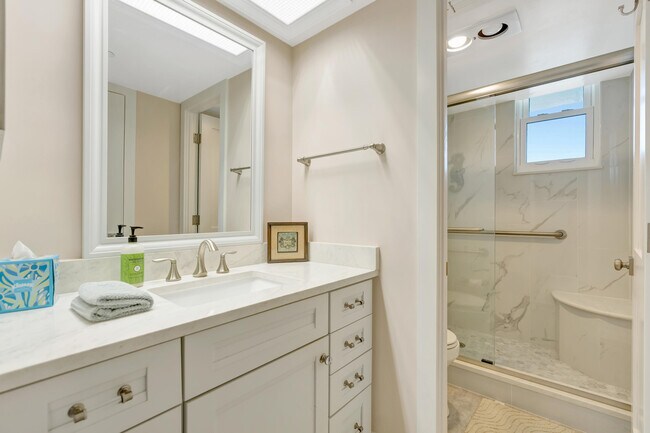 Building Photo - 1648 Jupiter Cove Dr