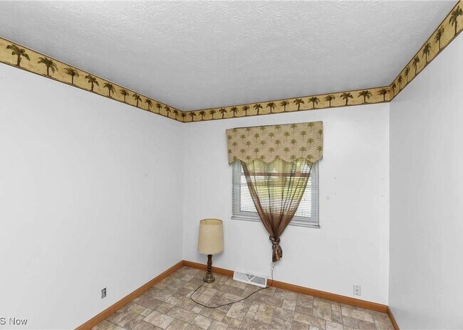 Building Photo - 9117 Wil Verne Dr