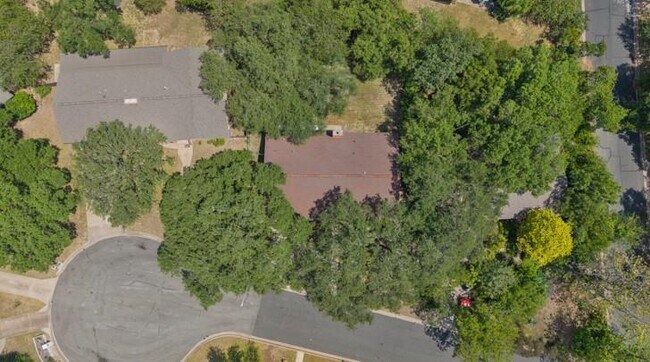 Building Photo - 12402 Blue Water Cir