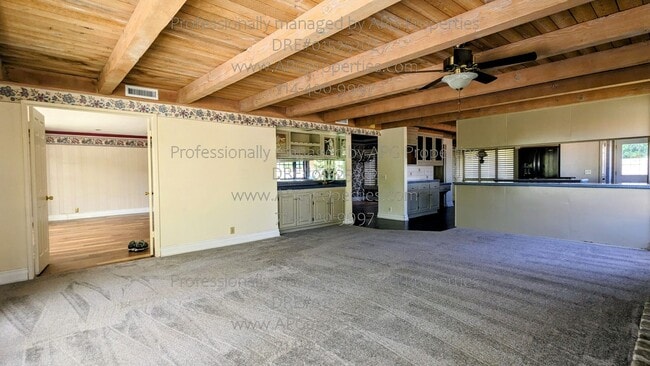 Building Photo - 460 S Bridge View Dr