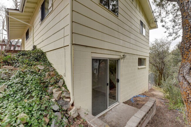 Building Photo - Beautiful Home for Rent in Prescott!