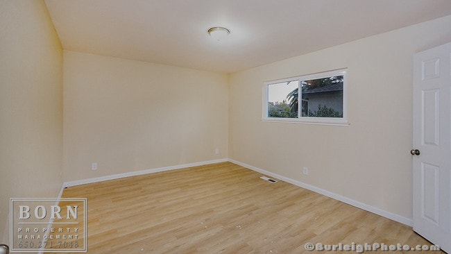 Building Photo - 992 Cleveland St