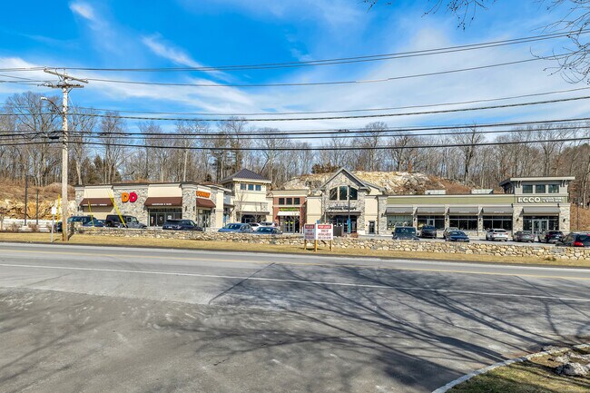 Building Photo - 180 Governor Trumbull Way