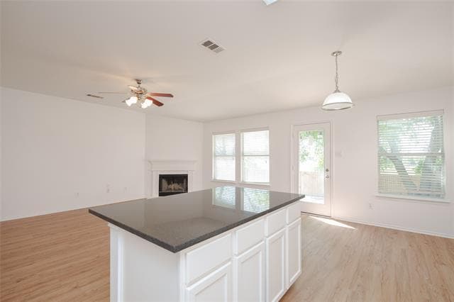 Building Photo - 2912 Lighthouse Dr