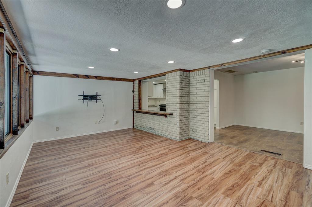 Building Photo - 1124 Merrymen Grn