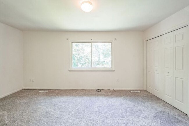Building Photo - 46866 Patuxent Rd