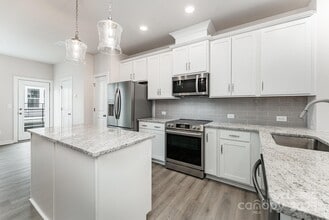 Building Photo - 1311 Cerium Wy