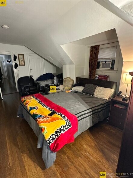 Building Photo - 18 Quint Ave