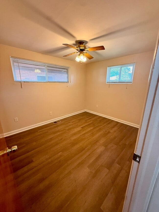 Building Photo - 954 Brubaker Dr