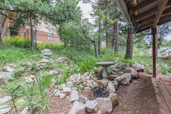 Building Photo - Great Mountain Home - Fully Furnished