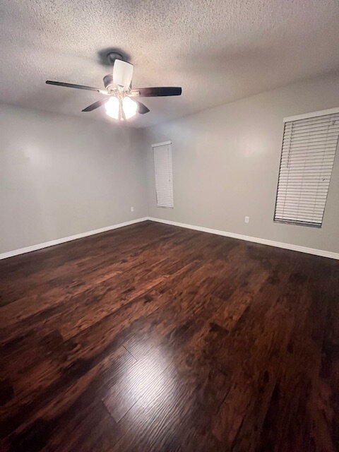 Building Photo - Beautiful Like New Home For Rent in Brandon!