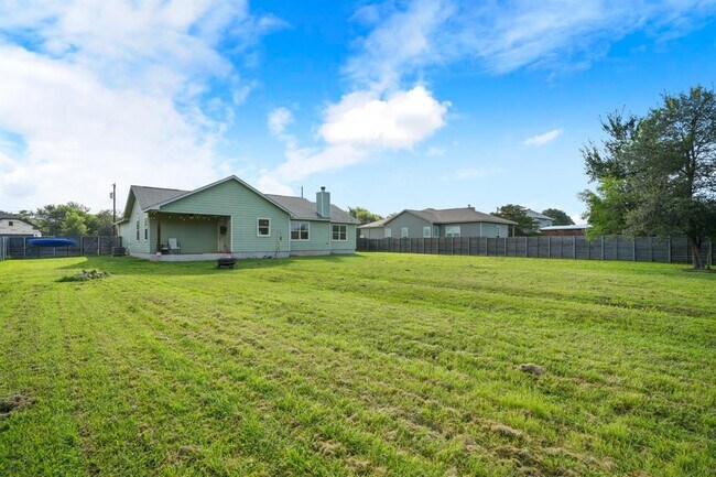 Building Photo - 125 Naalehu Ct