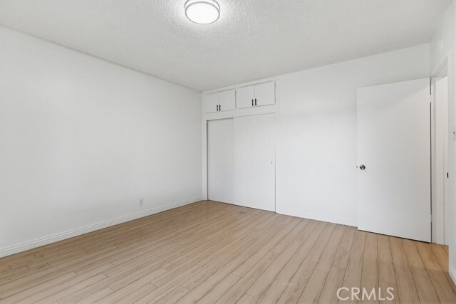 Building Photo - 930 N Stanley Ave